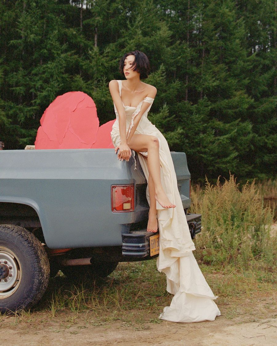 화사 'Good Goodbye' CONCEPT PHOTO #1_2.jpg