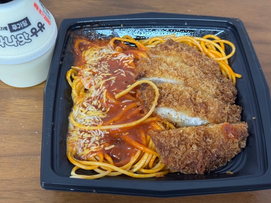 3300 돈까스 스파게티_3.jpg