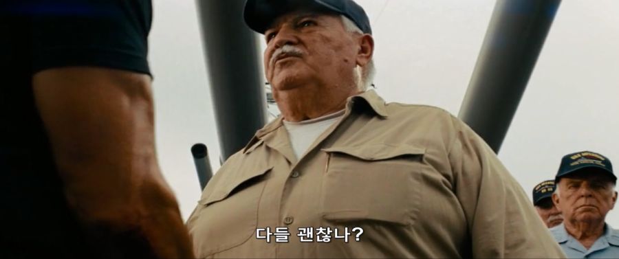 낡은 군함선으로 외계인을 때려잡다_9.jpg