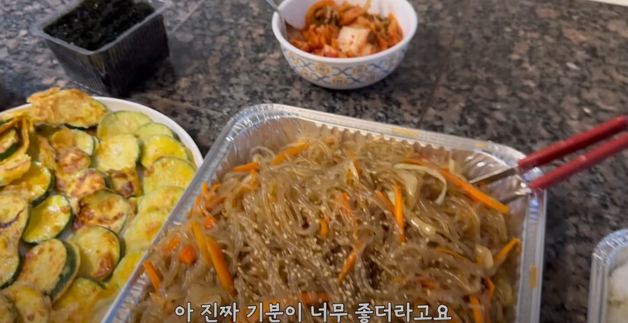 BTS 블랙핑크 케데헌 감독님에 감사하다는 해외교포.jpg_22.png