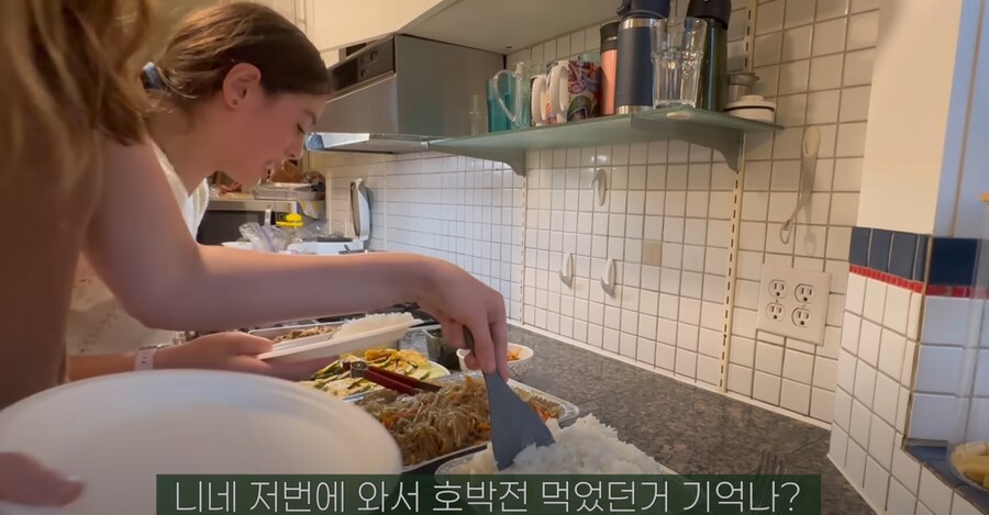 BTS 블랙핑크 케데헌 감독님에 감사하다는 해외교포.jpg_25.png