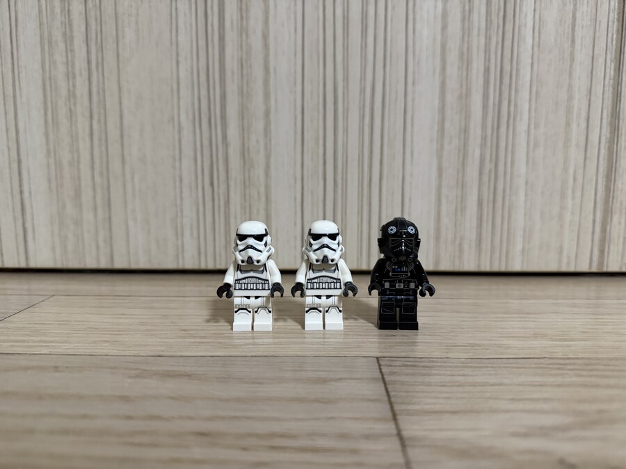 레고 스타워즈 40771 타이 파이터와 제국군 격납고 거치대_4.jpg