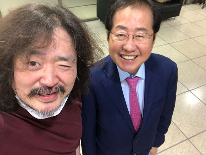 기모준 시그니처 꾸러기 표정_1.jpg