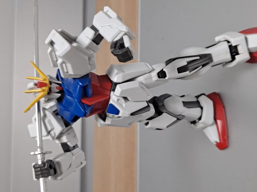 1/144 HG 구판 스트라이크 건담 포징 연습_4.jpg
