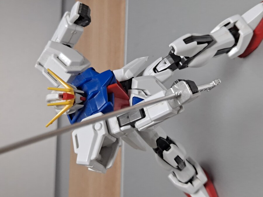 1/144 HG 구판 스트라이크 건담 포징 연습_8.jpg