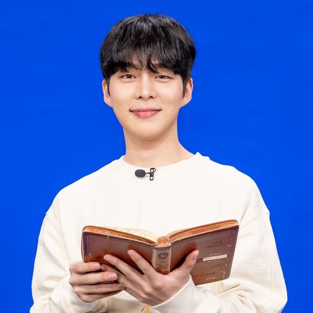 학교 축제에서 매출왕 등극한 목사 아들.jpg_11.jpg