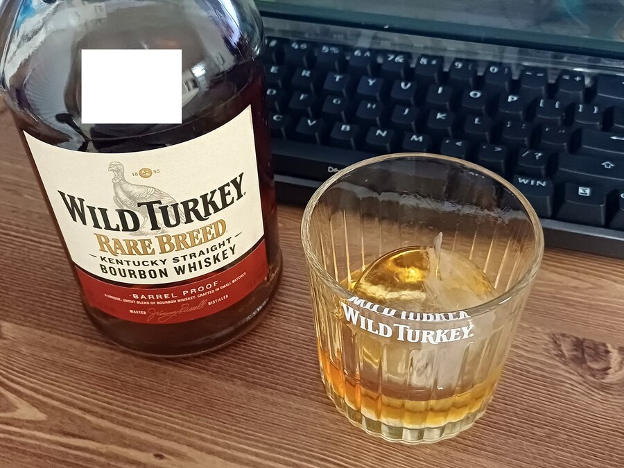 위스키 온더락 머거봐씀_2.jpg