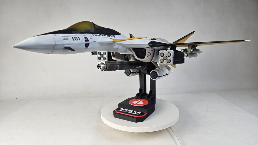 1/20 MACROSS PLUS VF-11B DX THUNDERBOLT_8.jpg