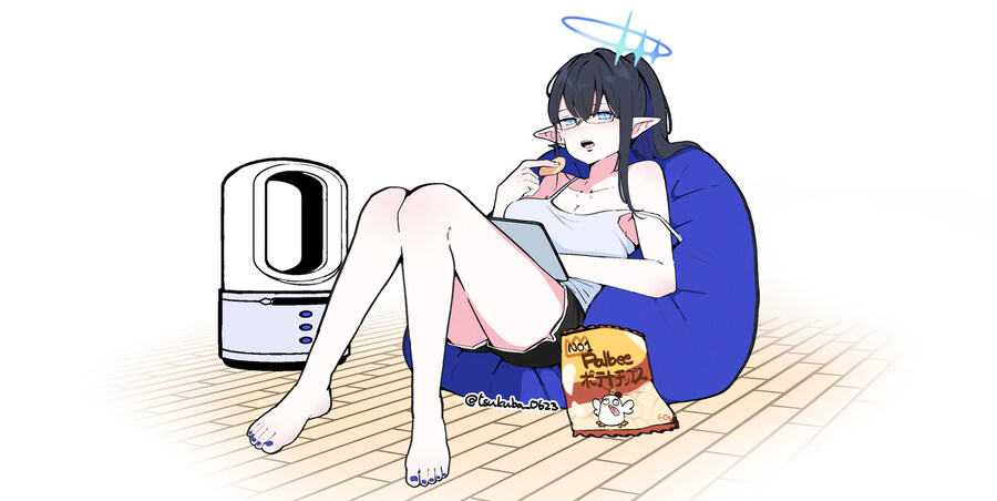블루아카) 점심먹은 후에 문학쓰는 시간_1.jpg