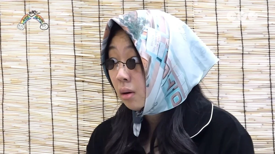 있지 채령 폭식 기준에 빡도는 이영지.jpg_9.webp