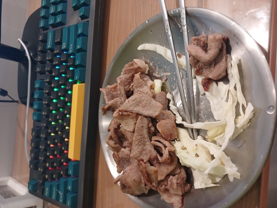 야식 먹자_1.jpg