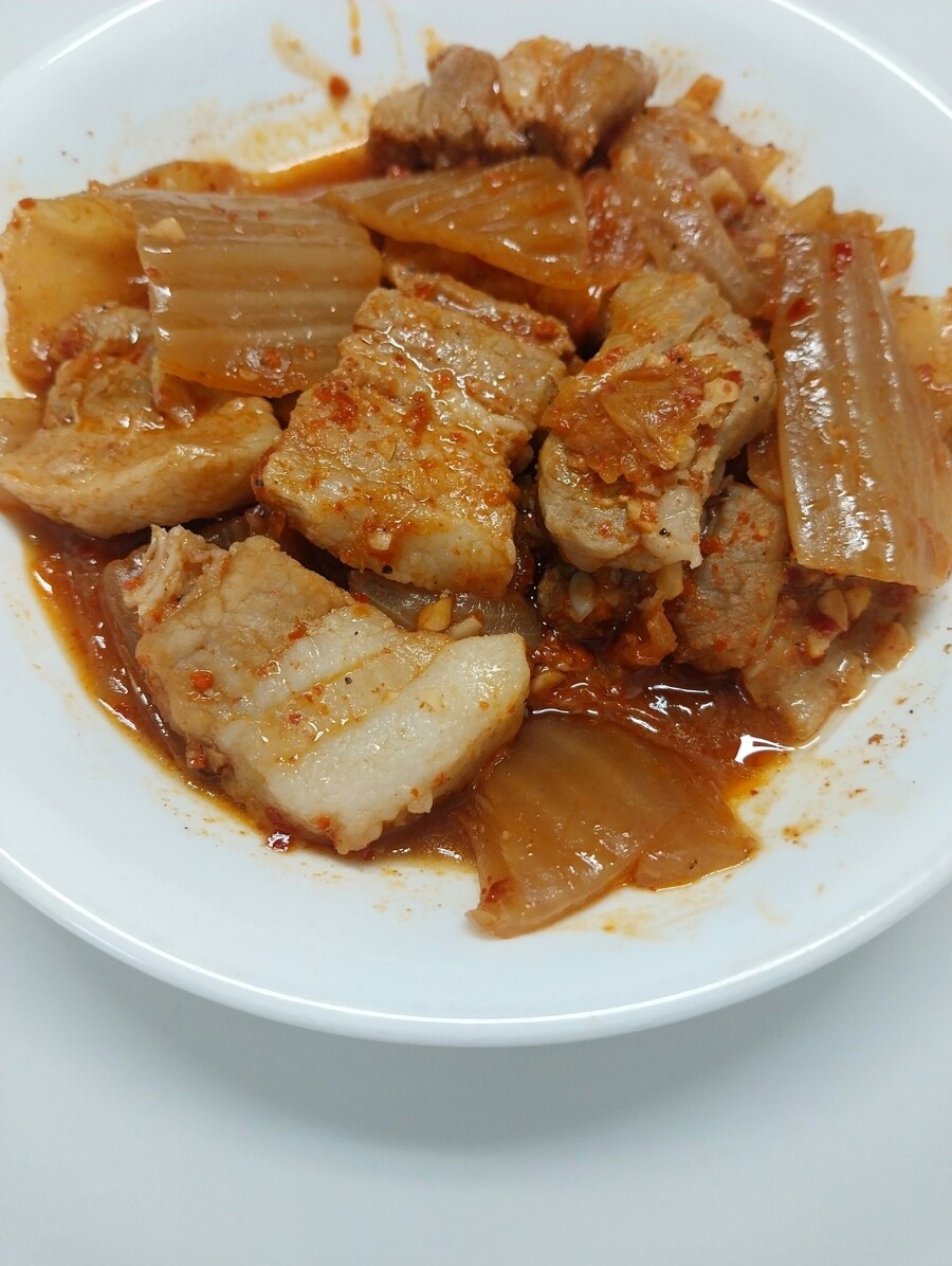 집밥-생삼겹 김치두루치기 백반_7.jpg