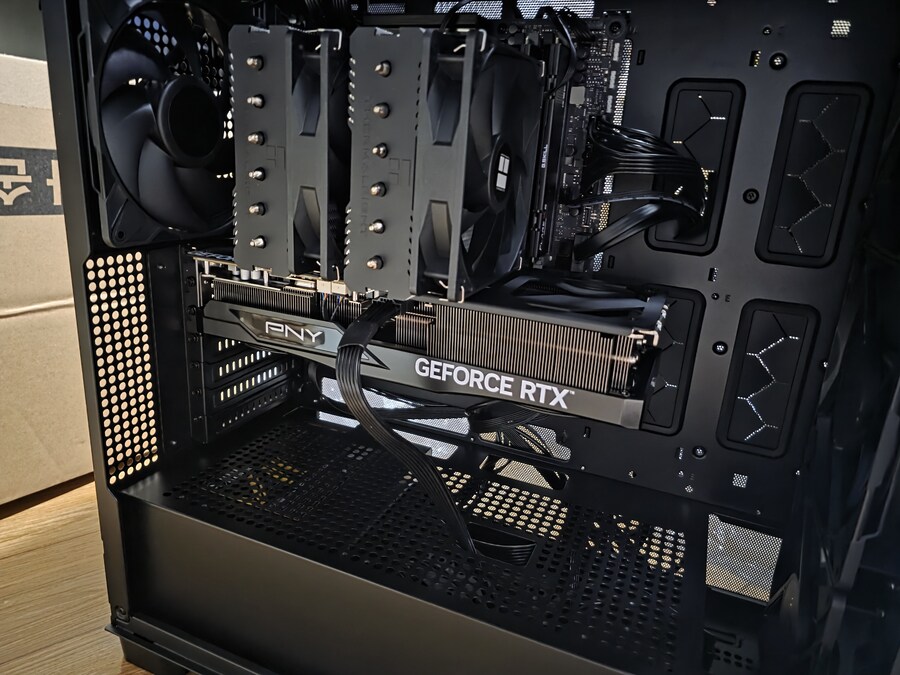 게이밍어쩌구 하면서 RGB도배 안좋아함_1.jpg