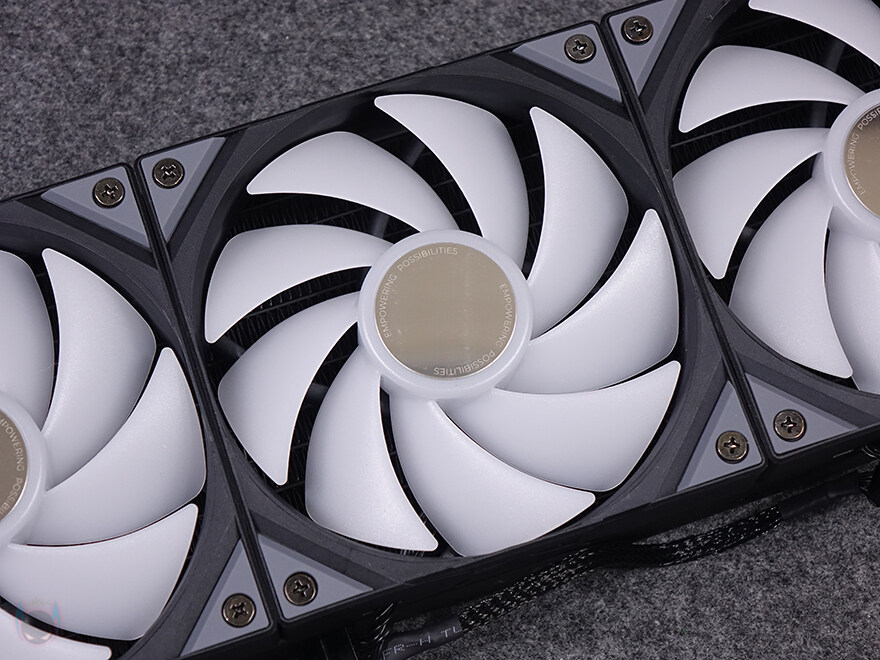 수직/수평 화면 모두 가능한 감성 수랭쿨러! TRYX 파노라마 3D SE 360_20.jpg