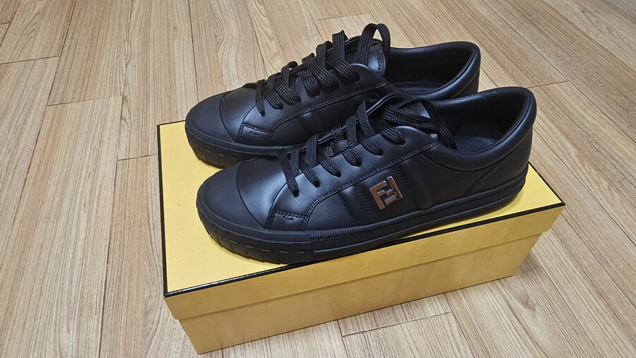 펜디 도미노 스니커즈_1.jpg