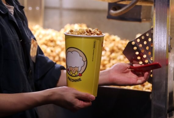 오랜만에 영화관 가면 진짜 충격 먹는다는 것_2.jpg