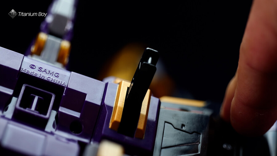 최강공룡 미니특공대 다이노 엠페러_8.jpg