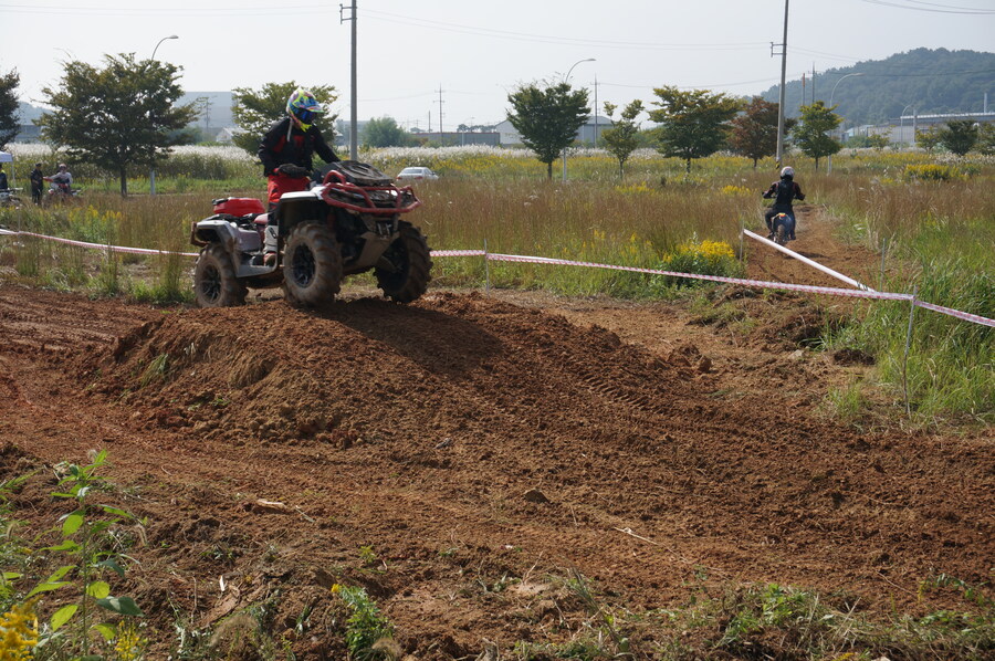 두발 자유화 행사 중 오프로드_5.jpg