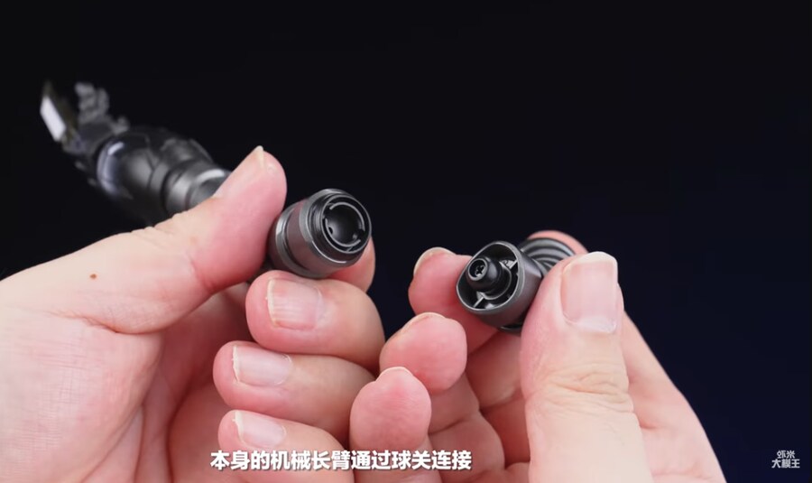 CCSTOYS ATX 블랙 겟타 겟타3 팔 짧게도 가능하군요._2.png