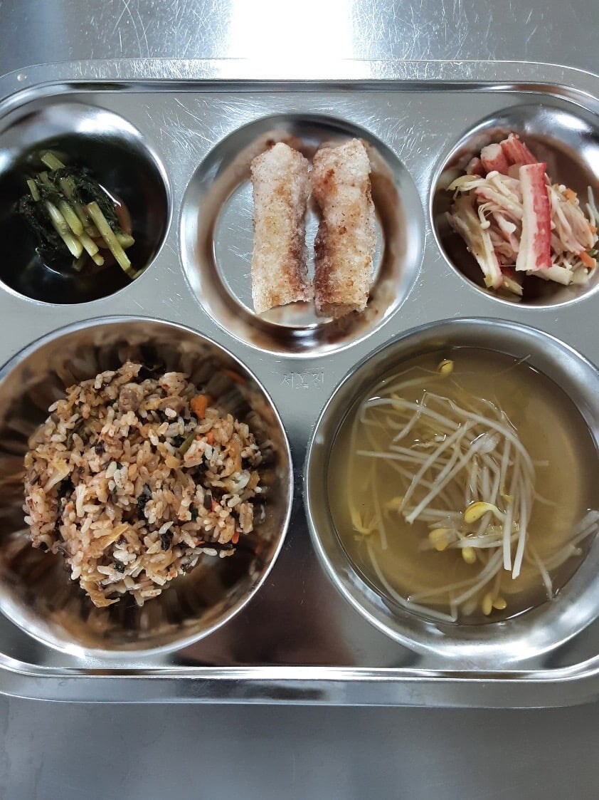 공립학교 급식이 맘에 안든다는 어머님_5.jpg