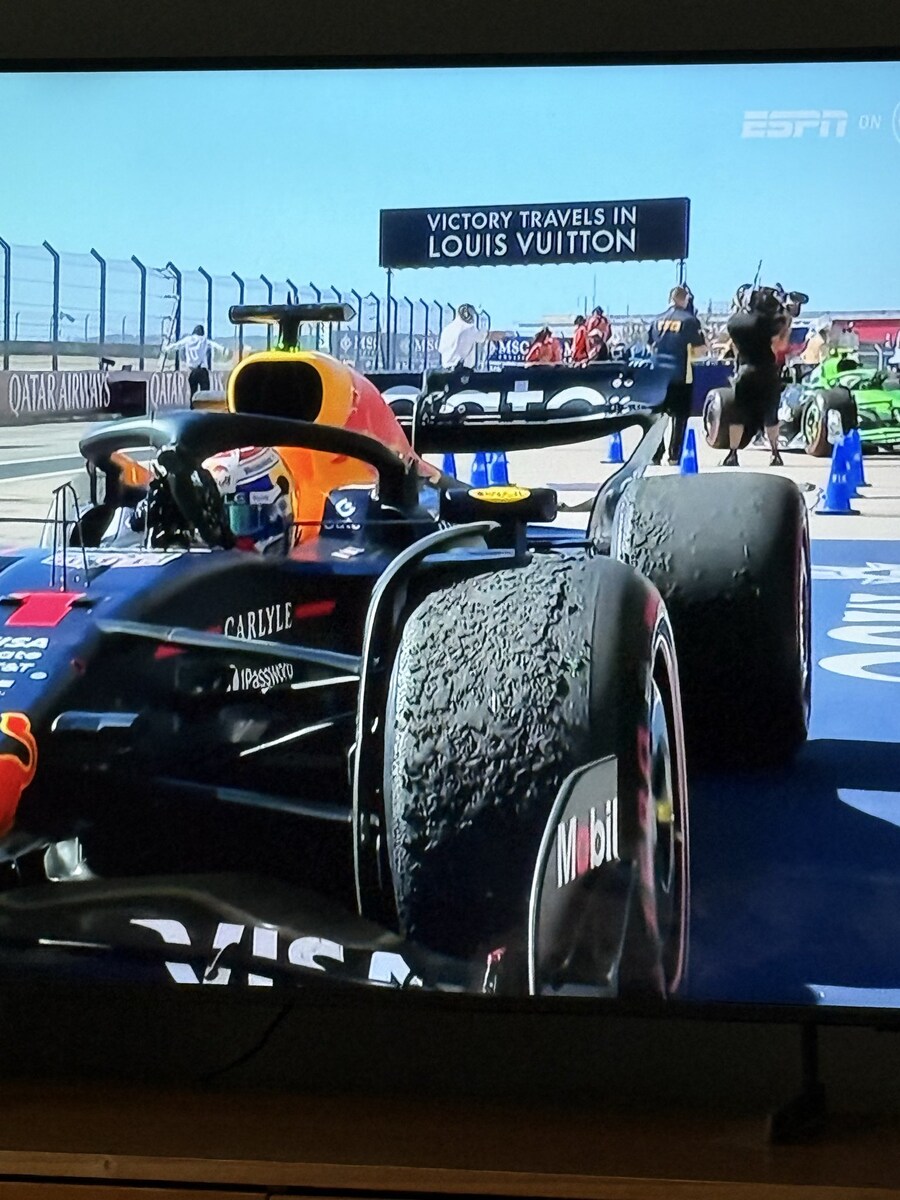 경기끝난 f1 타이어 근황_1.png
