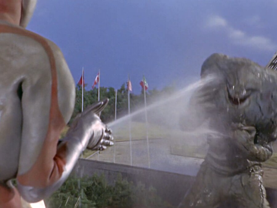 울트라맨 비극적인 결말로 유명한 에피소드_34.png