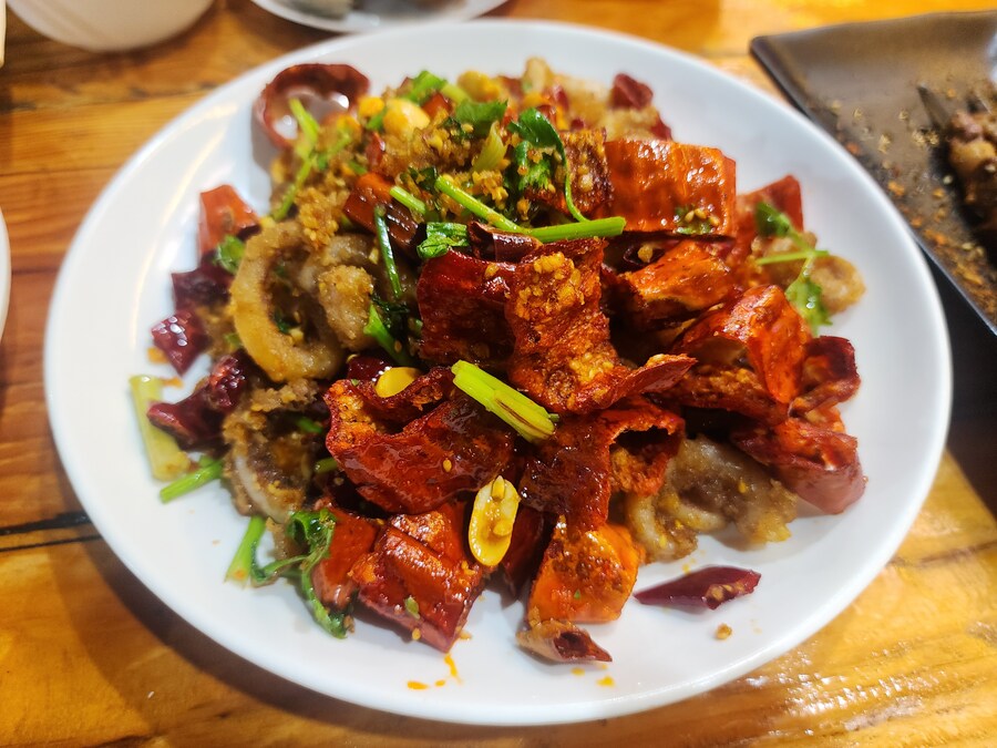 칭다오에서 먹은 바지락볶음, 오징어볶음, 양꼬치_5.jpg