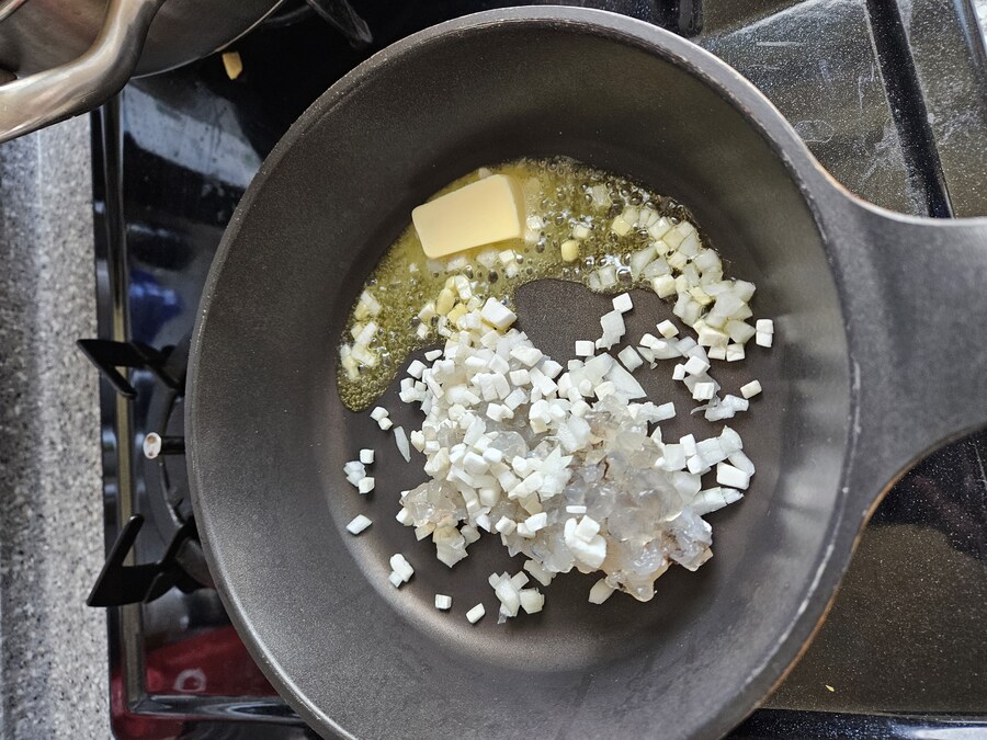 간단한 새우파스타(비스큐)_4.jpg