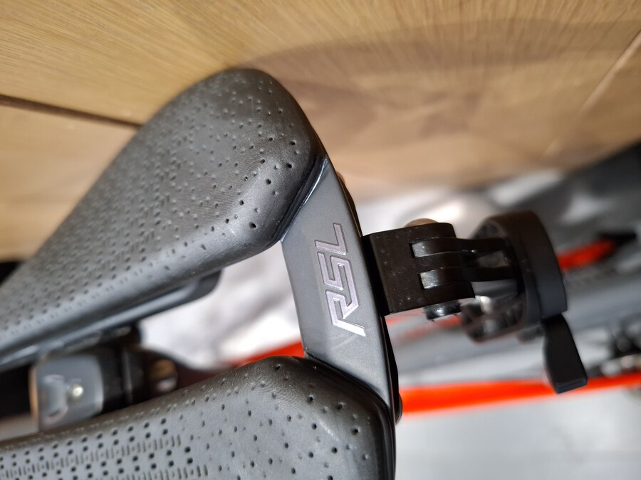 트렉 3D RSL안장_3.jpg