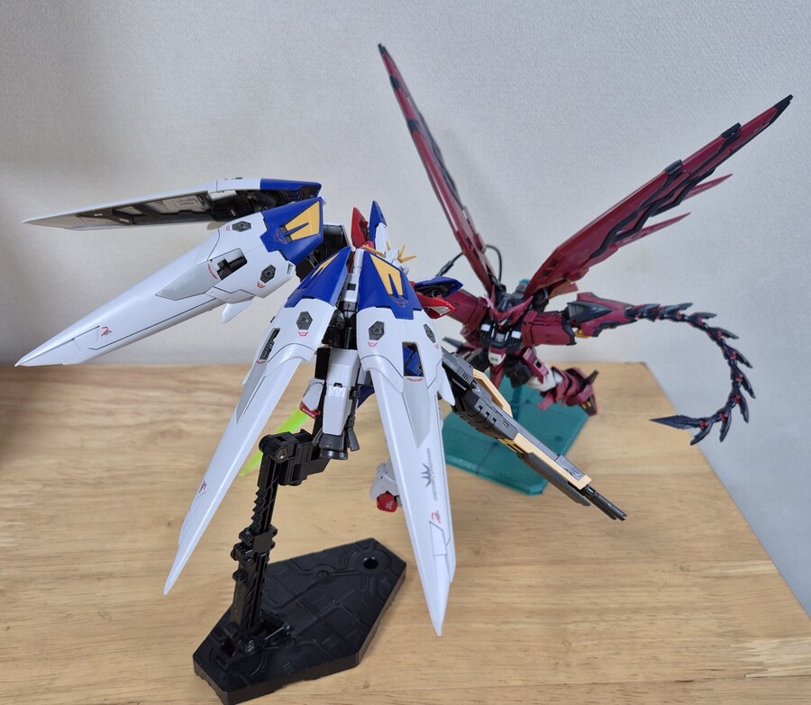 Rg 윙제로,에피온_3.jpg