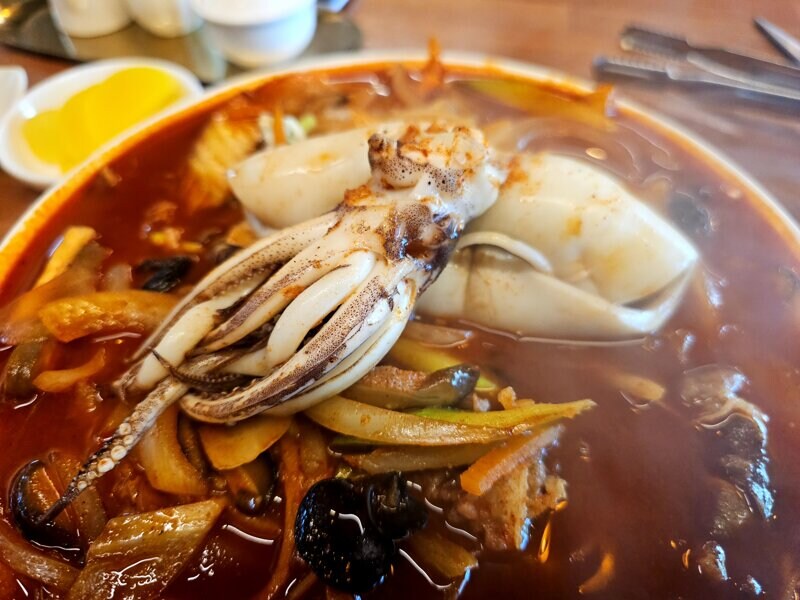 짬뽕 맛은 둘째치고 호불호 갈린다는 국물스타일_5.jpg