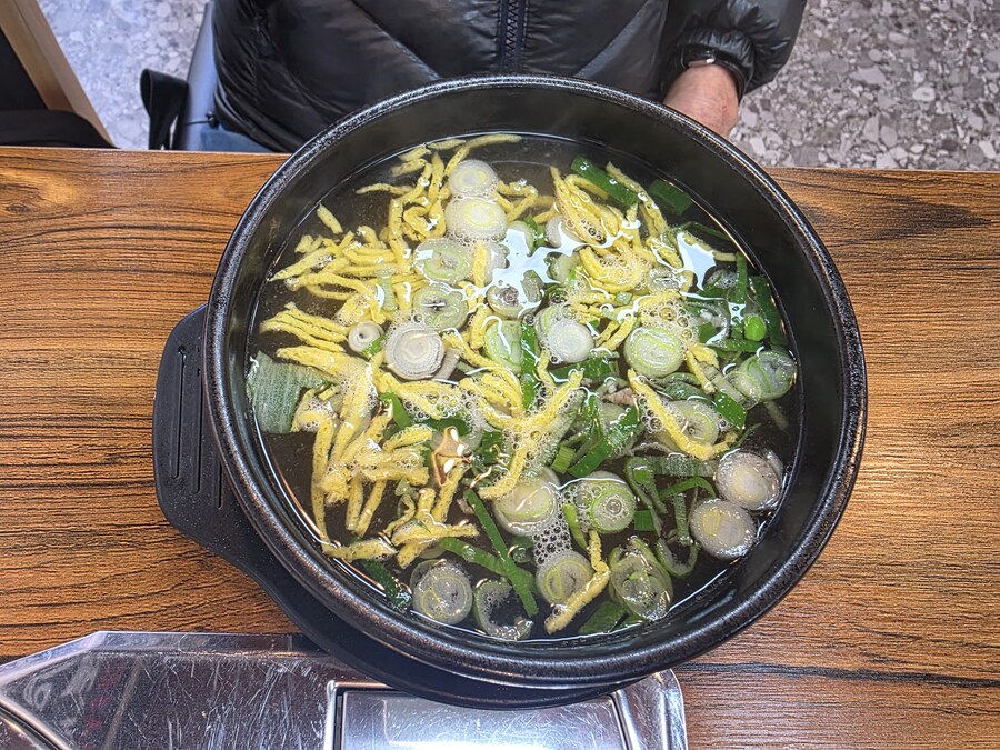 8000 한우 육회 비빔밥. 한우 곰탕._4.jpg