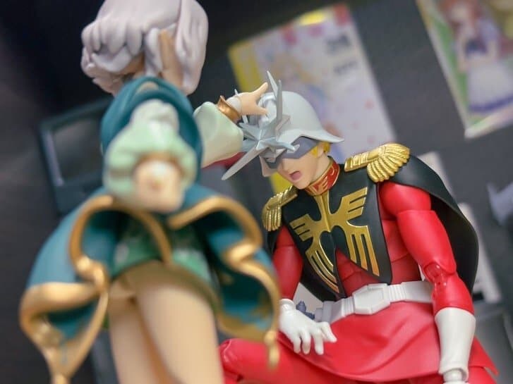 샤아 피규어는 역시 쓸데가 많구나_2.jpg