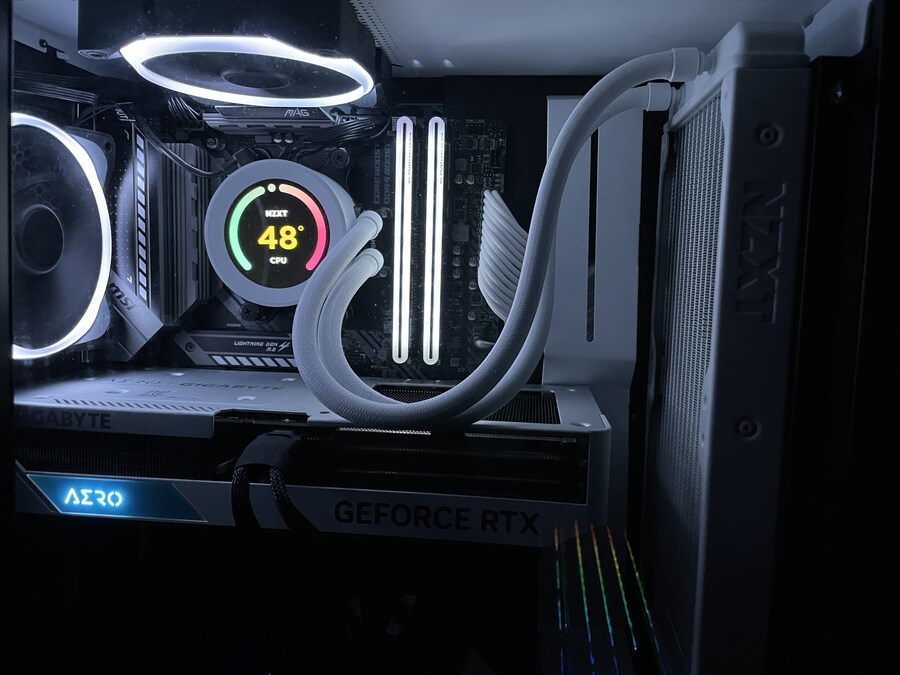 갑자기 컴퓨터 led가 싫어졌다_1.jpg