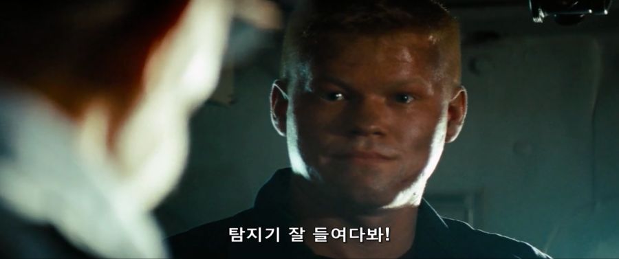 영화속 구형 전투함으로 외계인을 박살내는 작품_20.jpg