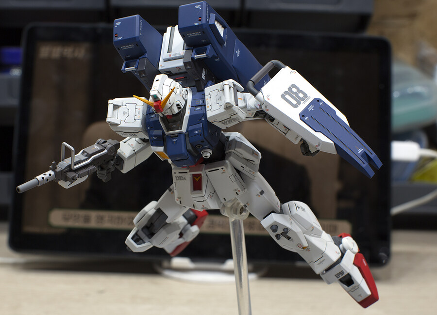 [完成] HGUC RX-79[G] 육전형 건담 패러슈트_27.jpg