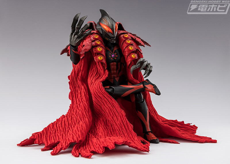 [반다이 혼웹상점] S.H.Figuarts 울트라맨 제로 극장판 카이저 베리알_2.jpg