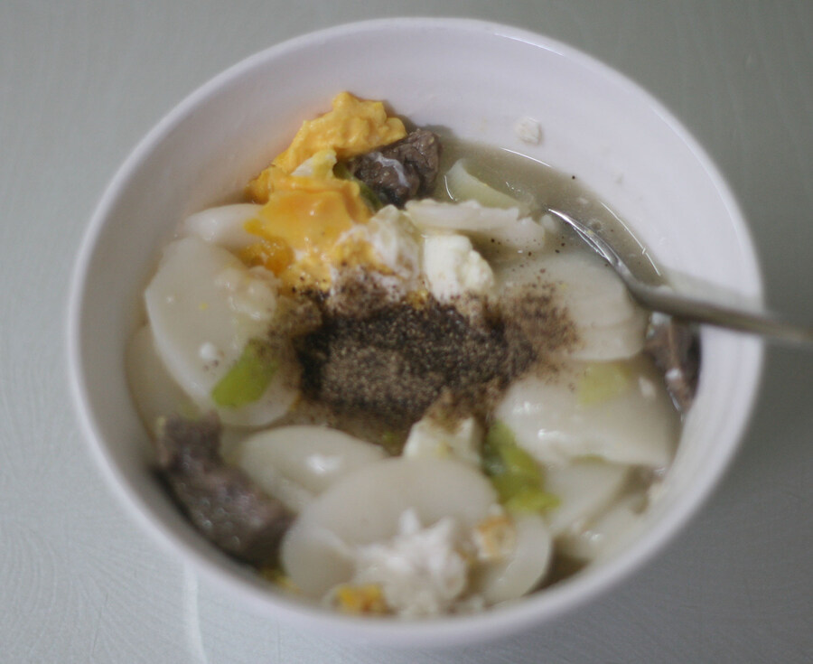저녁은 떡국과 커피_1.jpg