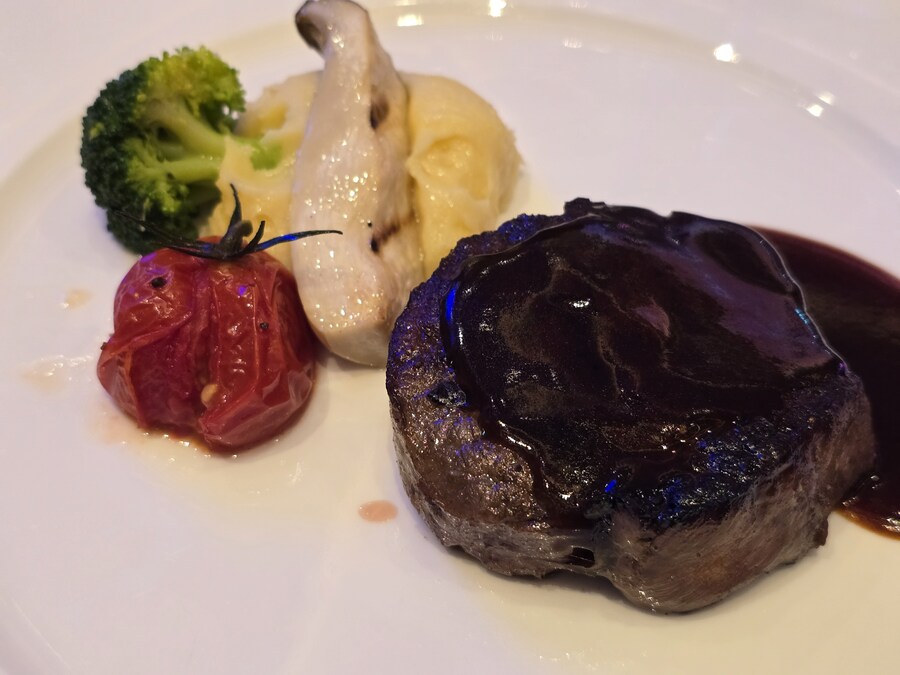 학회 갈라 디너 먹었어오_7.jpg