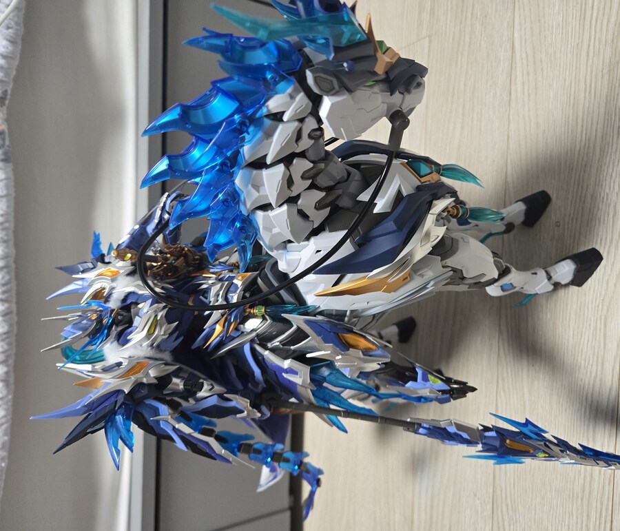 지금까지 조립한 프라중 가장 가성비좋은 프라를 만났네요_4.jpg