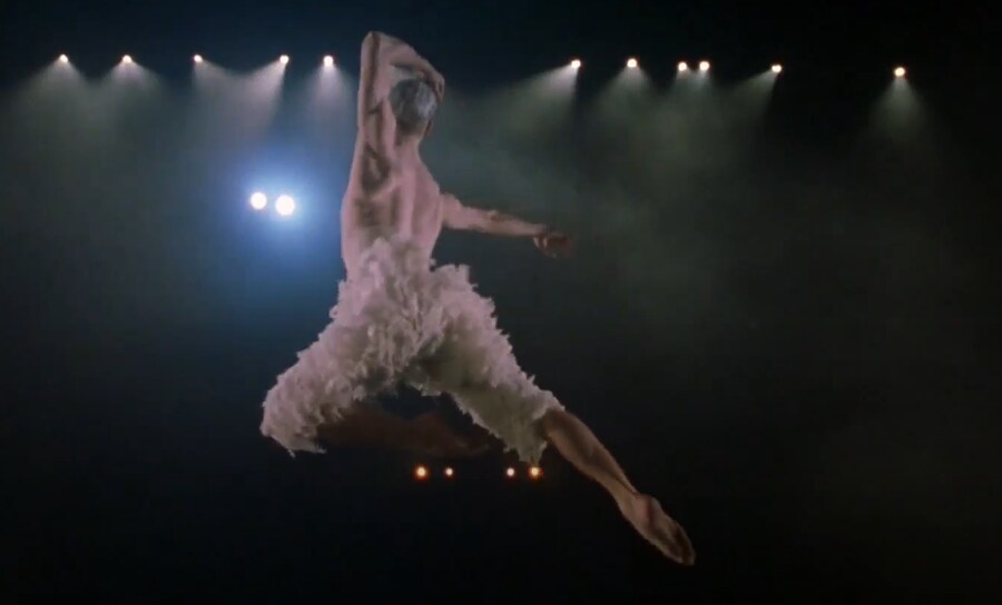 성장 영화이자 마가릿 대처를 대차게 까버린 영화_15.png