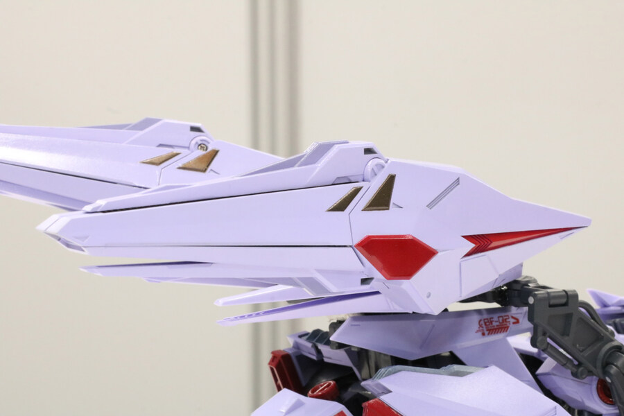 [타카라토미] 강철기신 아다마스 마키나 버서크 퓨러 체인징 아머 개발담당자 인터뷰_9.jpg