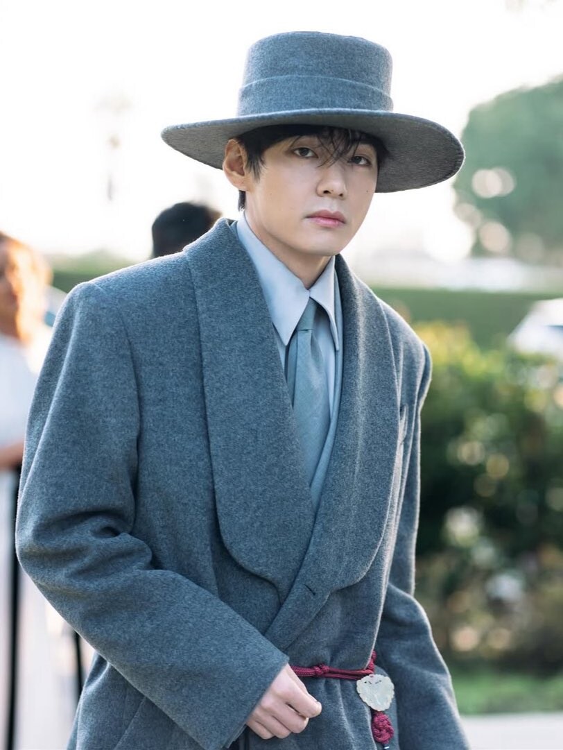 헐리웃 보그쇼에 참석한 BTS 뷔 패션_6.jpg