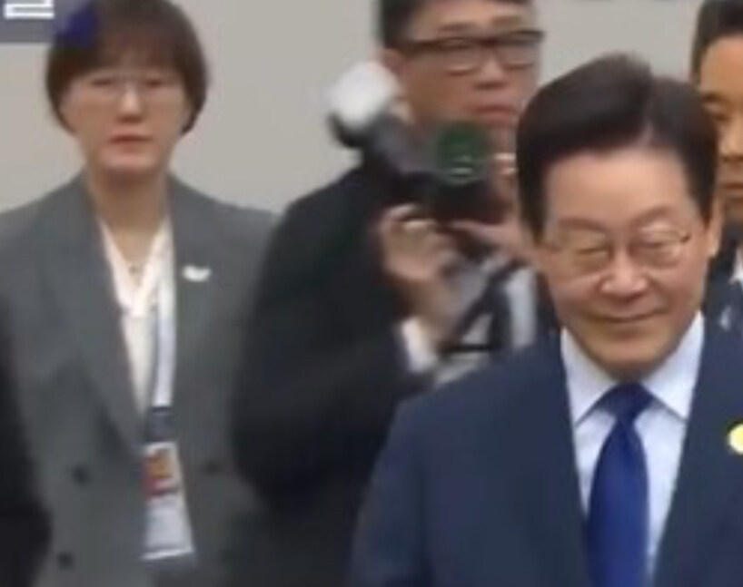 ???:오빠..거기 아니야_2.jpg