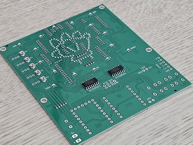 추억의 게임기가 손바닥 안에! 미니 짱깸뽀 자작기_10.png