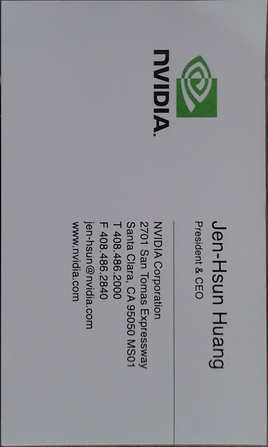 엔비디아,AMD)어째서인지 집에 있는 것_2.jpg