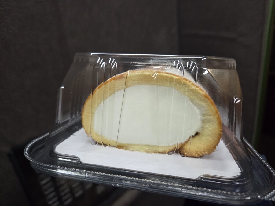 코스트코 우유크림 롤케이크_5.jpg