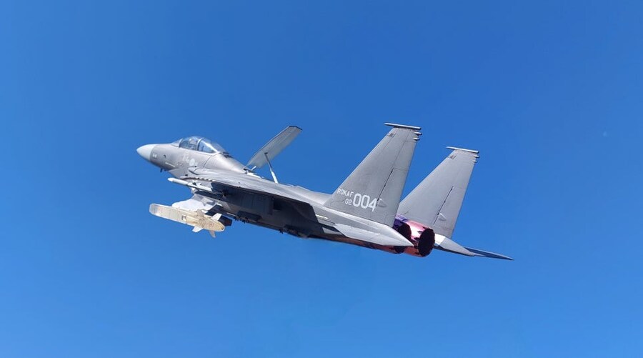 [미사일을 위하여 만들어본 항공기] 1/48 F15K with Taurus._34.jpg