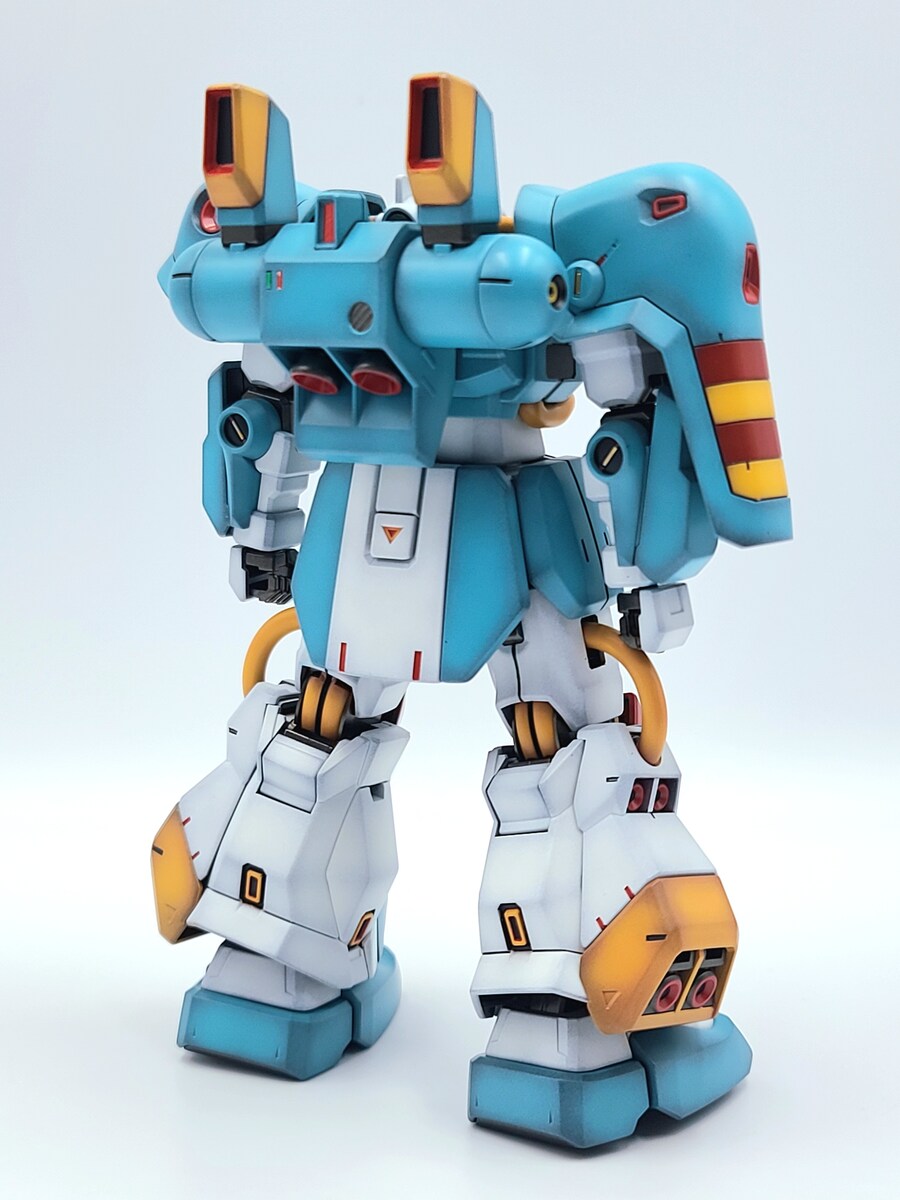 HGUC 하비 하이잭 역습의샤아 컬러 명암도색 입니다._9.jpg