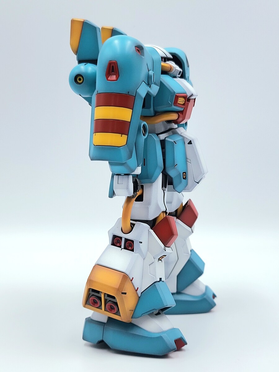 HGUC 하비 하이잭 역습의샤아 컬러 명암도색 입니다._11.jpg